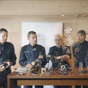 Granična ograda - 7