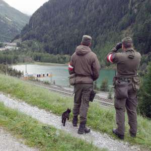 Granična ograda - 9