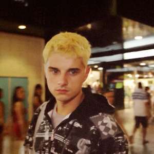 Travelator - 8